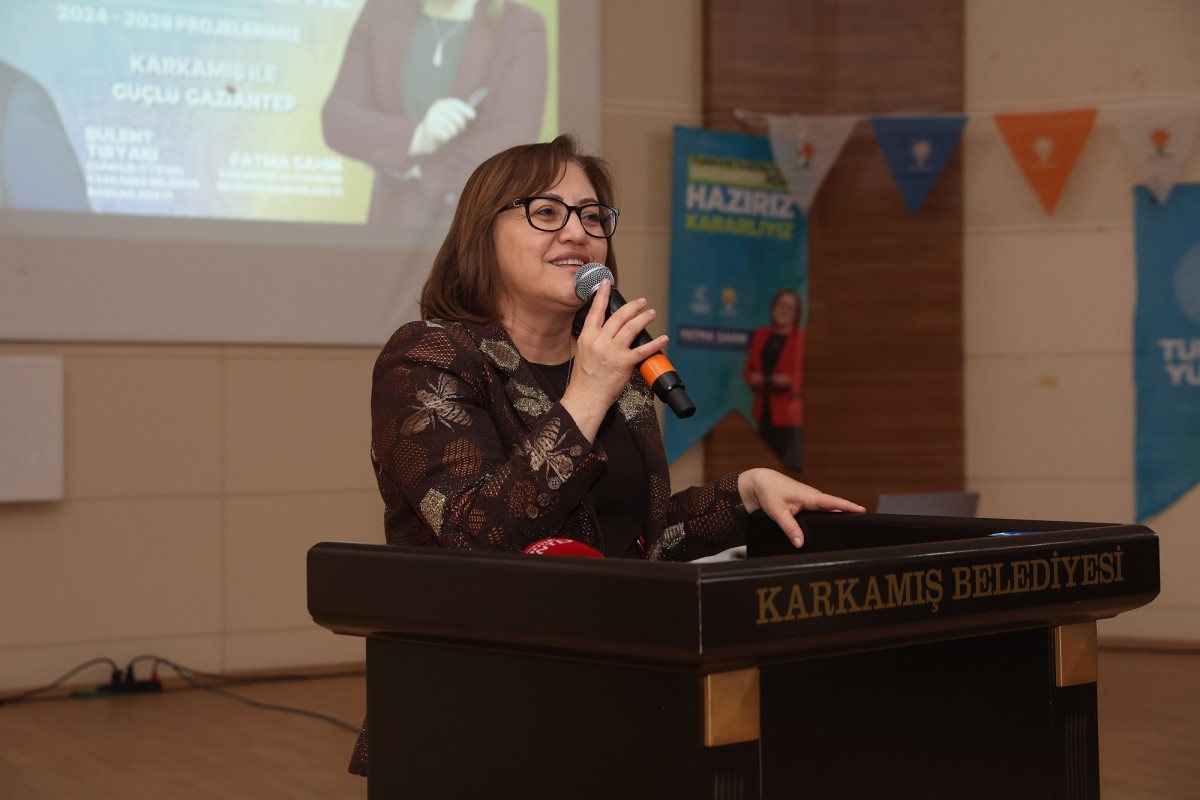 Şahin, Oğuzeli ve Karkamış’taki projelerini tanıttı