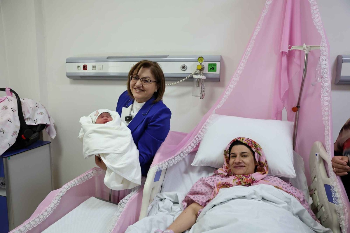 Tüp bebek desteği projesinin ilk bebeği dünyaya geldi