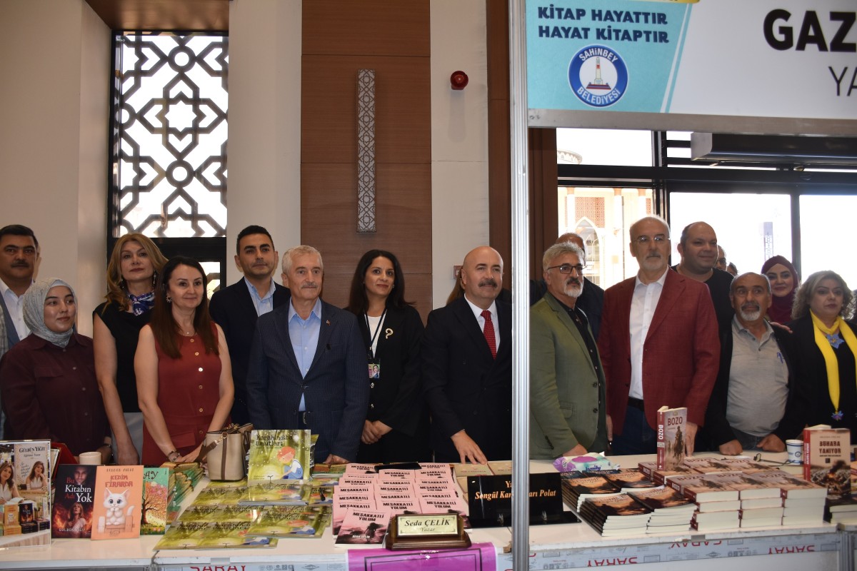 Şahinbey Belediyesi 10. Kitap Fuarı kapılarını açtı